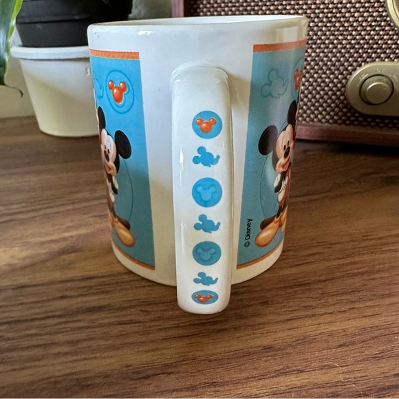 Vintage Lot of 3 Mickey Mouse Mugs - Picture 4 of 8